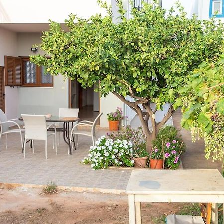 Appartamento Εξοχη Και Θαλασσα Makrýgialos Esterno foto