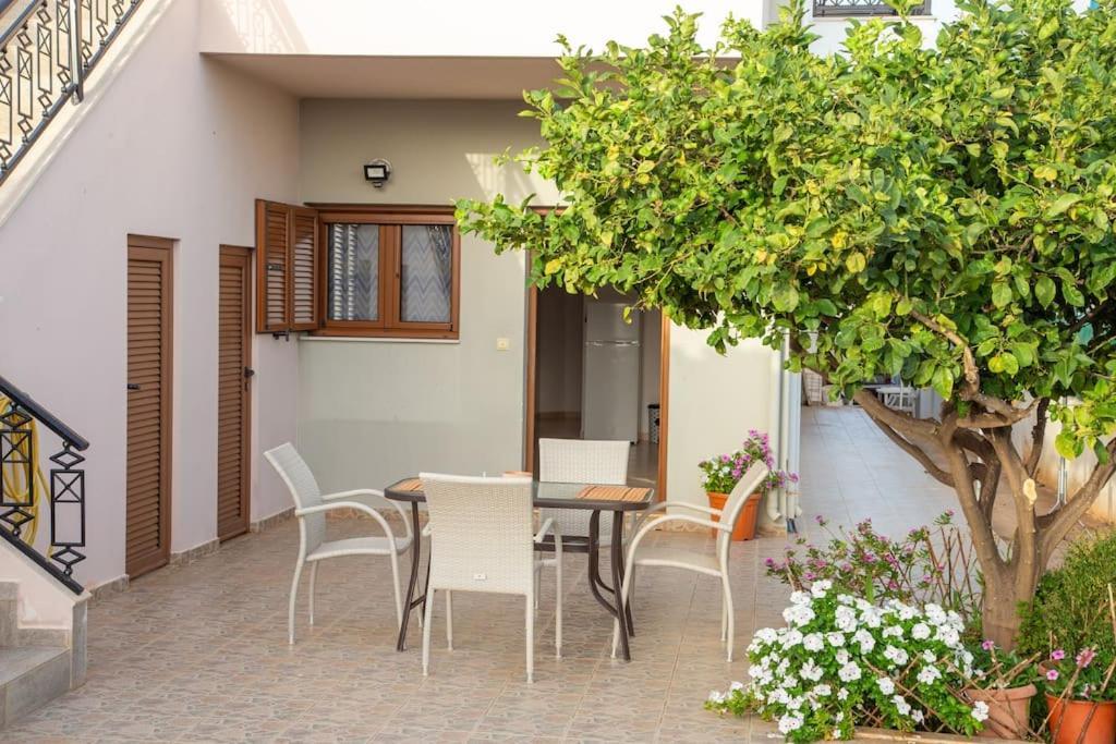 Appartamento Εξοχη Και Θαλασσα Makrýgialos Esterno foto